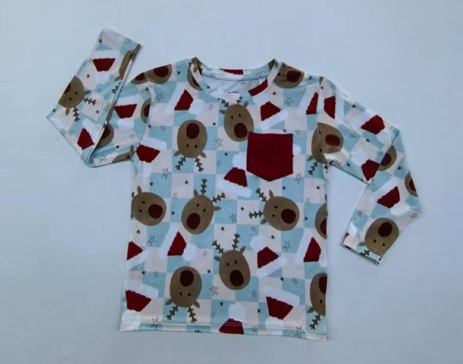 Reindeer Longe Sleeve Pocket Tee
