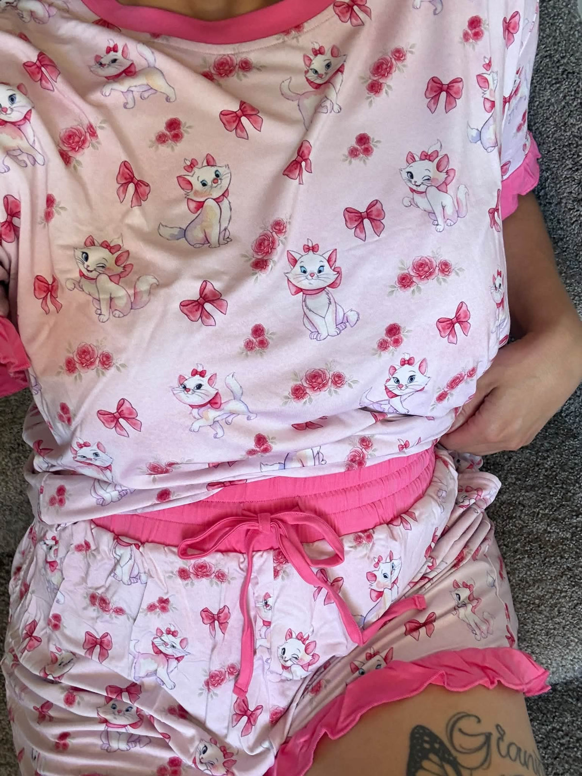 Prim & Purrrfect Loose Top w/ Ruffle Shorts Set