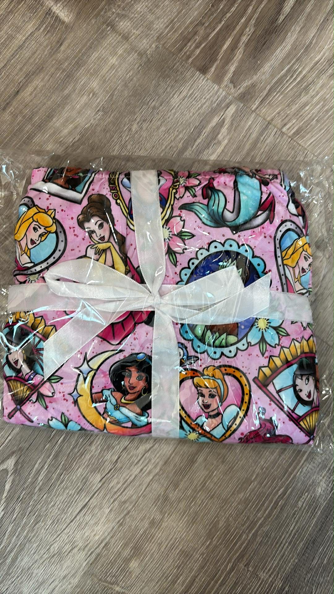 Princess Portrait Crib Sheet