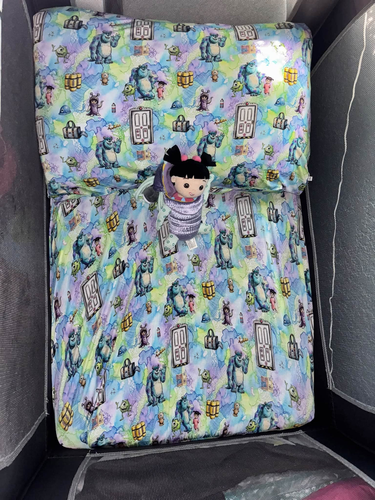 Boo's Door Crib Sheet