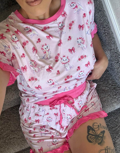 Prim & Purrrfect Loose Top w/ Ruffle Shorts Set